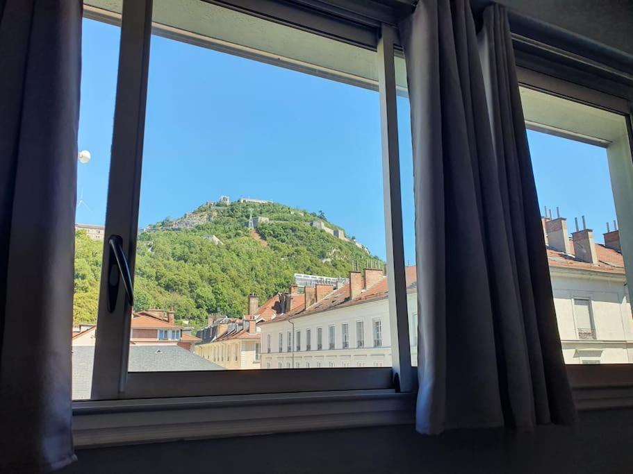 Grenoble: Jardin De Ville... المظهر الخارجي الصورة